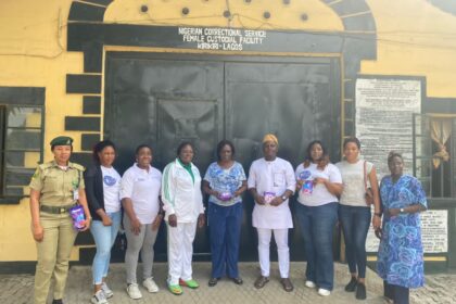 Ray of Hope's volunteers at an outreach to the female custodial unit of the KiriKiri Prisons.