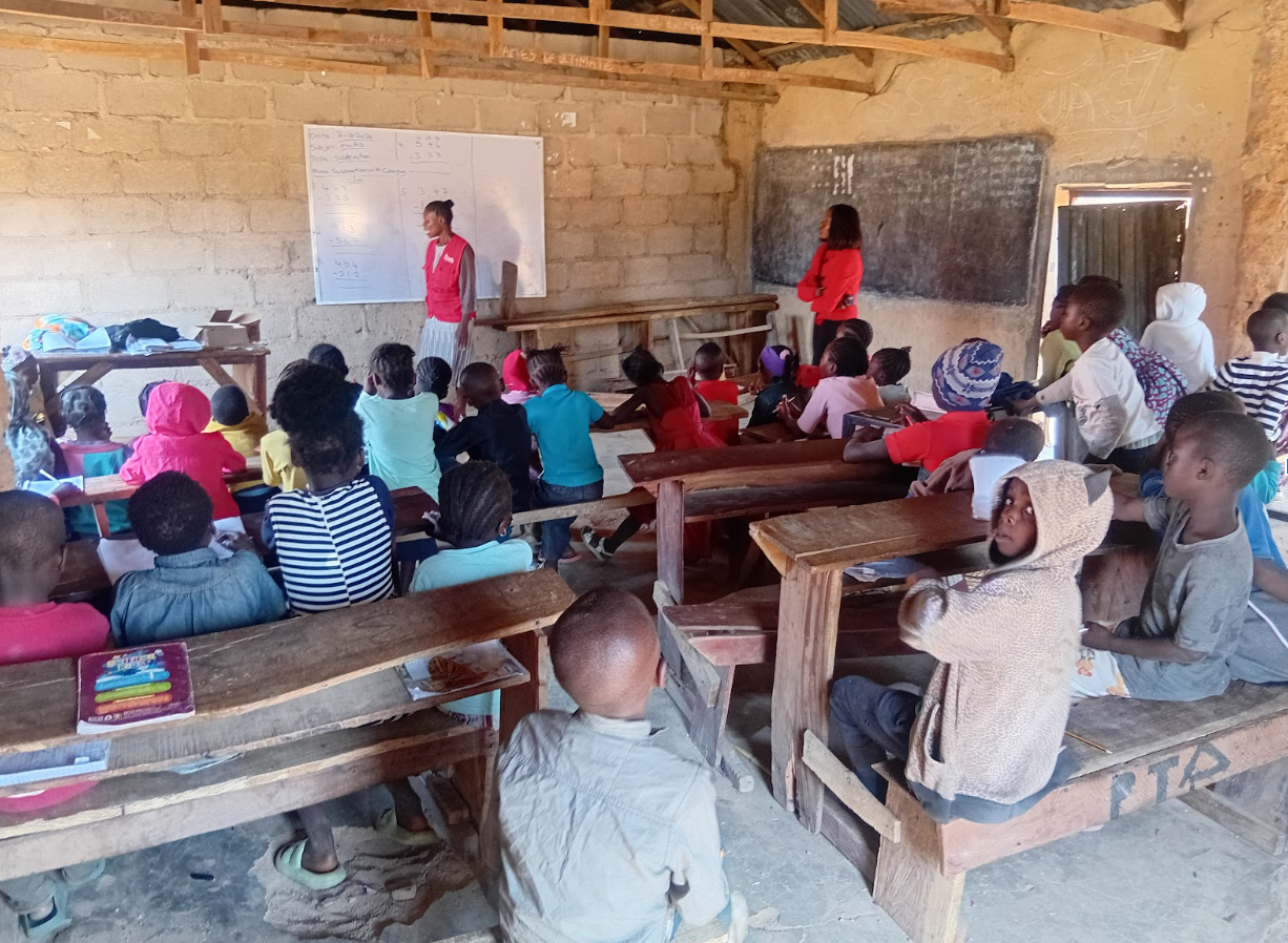 Gyel community children during bimonthly school programs. Photo credit: Nanji Nandang/Prime Progress