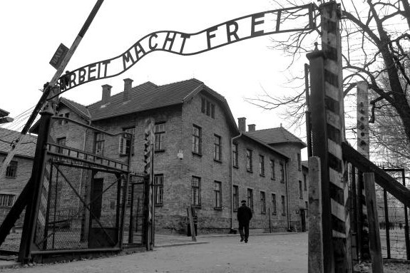 Auschwitz Birkenau.png