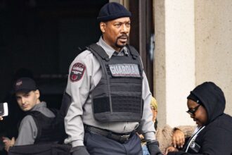 Eddie Murphy in a still from The Pickup