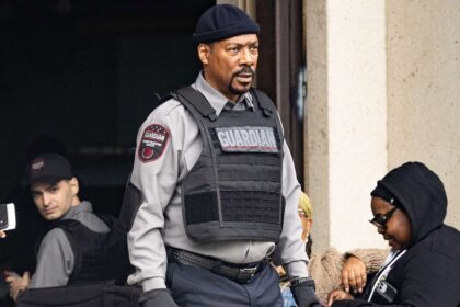 Eddie Murphy in a still from The Pickup