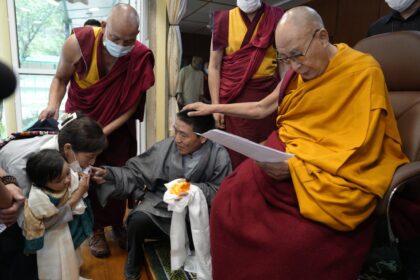 This image is used to illustrate The Rowell Fund for Tibet communities. The photo shows Tibetan ex-political prisoner Dhondup Wangchen and his family had the audience of a lifetime with His Holiness the Dalai Lama.
