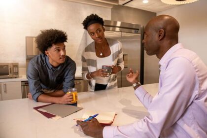 Wells Fargo Sophomore Discovery Fellowship