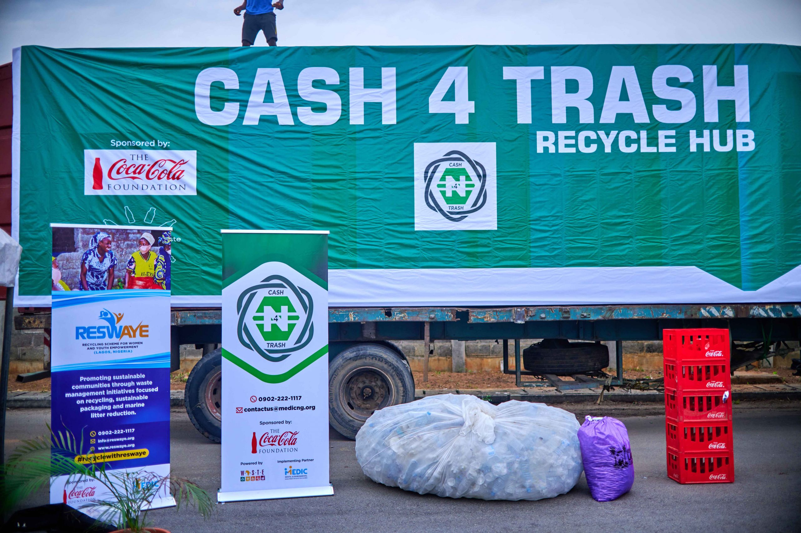 Will paying residents help Lagos manage its waste better? 1 Will paying residents make Lagos' waste better?