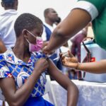 A Ghanaian teenage girl receives a shot of HPV vaccine. Credit: Ghana Fact