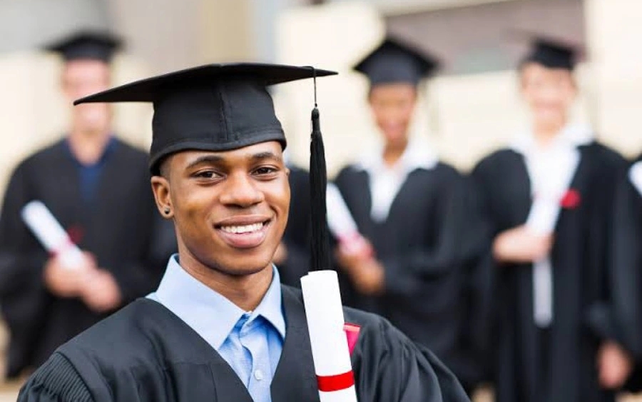 Need-based scholarships for Nigerian undergraduates.