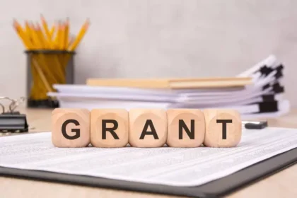 Grant offers up to $2,000 for visual communication research