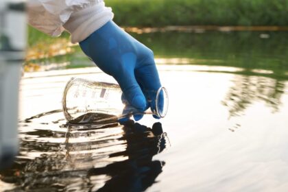 This photo is used to illustrate the water quality research program. Credit: University of Alberta.