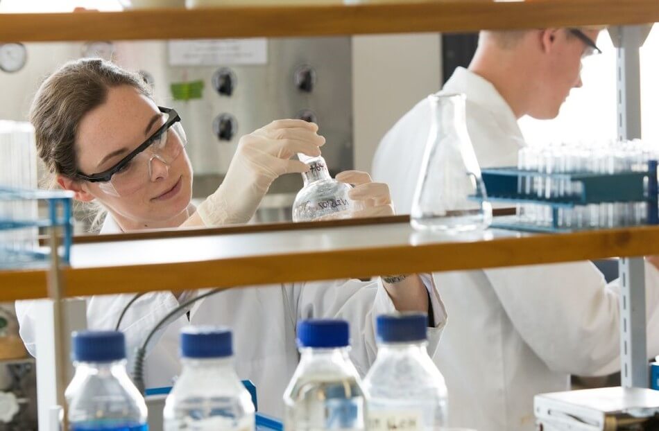 Illustration photo for the Davy Medal to Honor Breakthroughs in chemistry