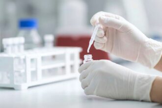 erwinbosman hands 10175176 1920