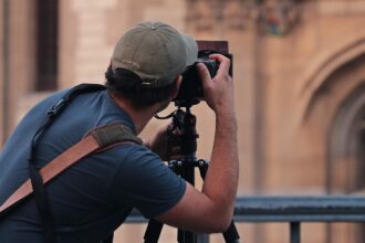 noname 13 man 3672010 1280 (1)