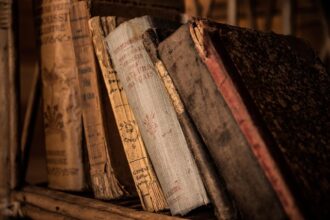 jarmoluk old books 436498 640